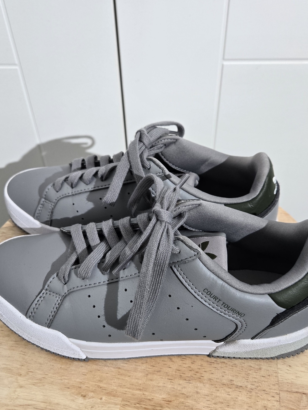 adidas Court Tourino Low-Top Sneakers